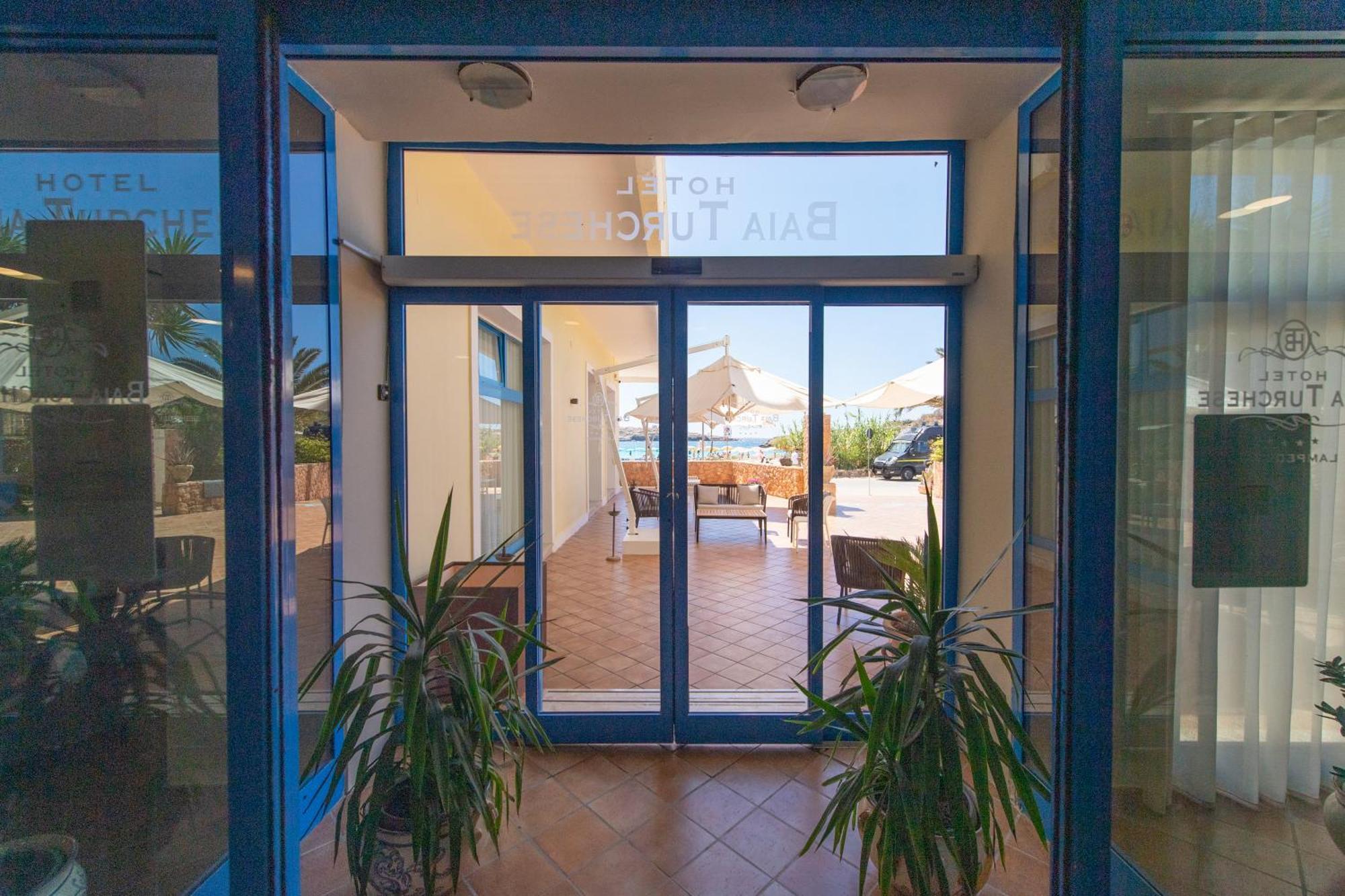Hotel Baia Turchese Лампедуза Экстерьер фото